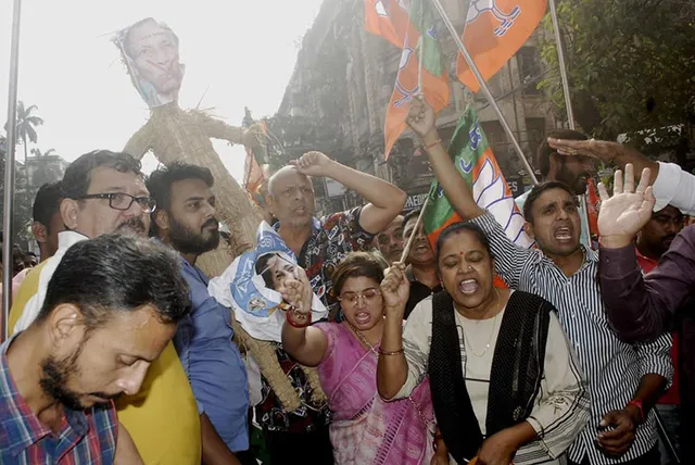 ରାଷ୍ଟ୍ରପତିଙ୍କୁ ନେଇ ଅପମାନଜନକ ମନ୍ତବ୍ୟ: ଟିଏମ୍‌ସି ମନ୍ତ୍ରୀଙ୍କ ବିରୋଧରେ ‘ଦୃଢ଼ କାର୍ଯ୍ୟାନୁଷ୍ଠାନ’ ଦାବି ତେଜିଲା