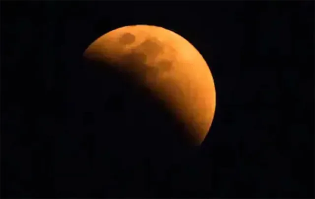 ଆଜି ଚନ୍ଦ୍ରଗ୍ରହଣ: ୫ଟା ୫୪ରୁ ପାକତ୍ୟାଗ, ଦେବନୀତି ନି‌ଷେଧ