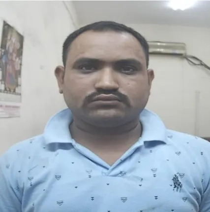 କ୍ରେନ ଅପରେଟରଙ୍କୁ ଗୁଳିମାଡ଼