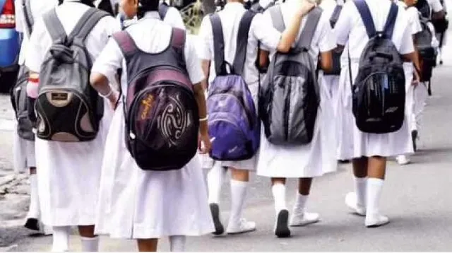 ଅଚାନକ ଯାଞ୍ଚ କରିବାରୁ ସ୍କୁଲ ଛାତ୍ରଛାତ୍ରୀଙ୍କ ବ୍ୟାଗରୁ ମିଳିଲା କଣ୍ଡୋମ, ସିଗାରେଟ ଓ ଗର୍ଭନିରୋଧକ ବଟିକା