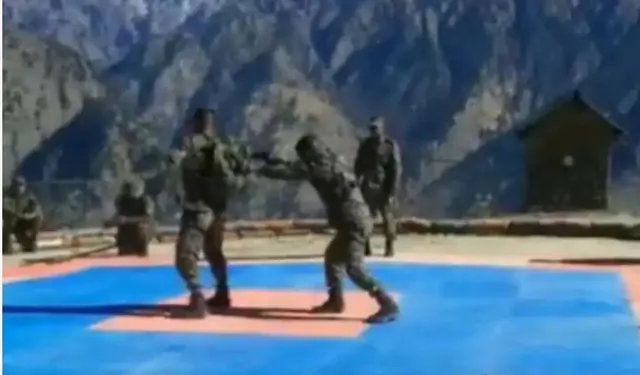 ବନ୍ଧୁକ ଦେଖାଇ ଯେତେବେଳେ ଭାରତୀୟ ଯବାନଙ୍କୁ କୁହାଗଲା ଆତ୍ମସମର୍ପଣ କର..