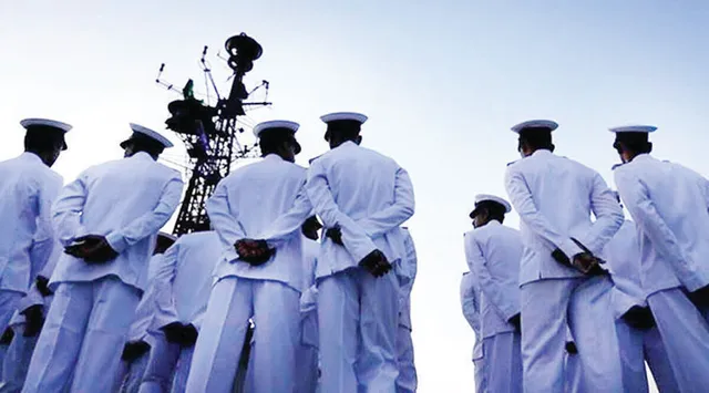 କତାରରେ ୮ ପୂର୍ବତନ ନୌସେନା ଅଧିକାରୀ ଅଟକ