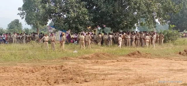 ଜାମକାନି ଖଣି ଖନନକୁ ବିରୋଧ ଜାରି: ପୁଲିସ ଘେରାବନ୍ଦୀରେ ପୁଣି ଖନନ ଆରମ୍ଭ