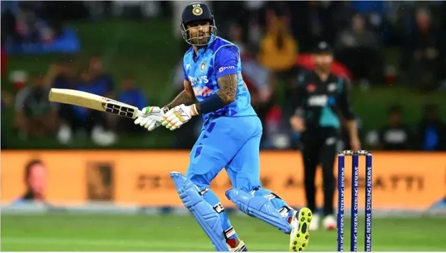 ଆଇସିସି ଟ୍ବେଣ୍ଟି-୨୦ ପୁରସ୍କାର ଦୌଡ଼ରେ ସୂର୍ଯ୍ୟ, ସ୍ମୃତି