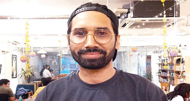 ଭୁଲ ଓ ସମାଲୋଚନା ମଣିଷର ଲକ୍ଷ୍ୟକୁ ଅଧିକ ଦୃଢ଼ୀଭୂତ କରେ : ଅଭିଳା‌ଷ ଥାପ୍‌ଲିୟା