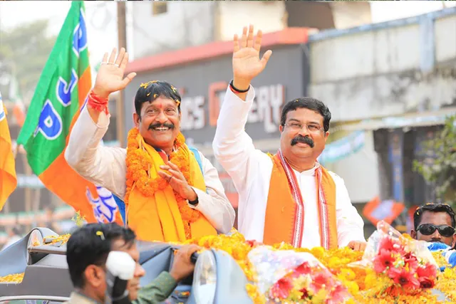 ପଦ୍ମପୁର ଉପନିର୍ବାଚନ: ବିଜେପି ପାଇଁ ପ୍ରଚାର ମୁଣ୍ଡି ମାରିଲେ ଧର୍ମେନ୍ଦ୍ର  