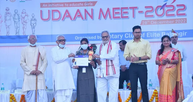 ବଲାଙ୍ଗୀର ଗସ୍ତରେ ରାଜ୍ୟପାଳ: ଛୋଟ ଶିଶୁଙ୍କ ହସ ଜଗନ୍ନାଥଙ୍କ ହସ