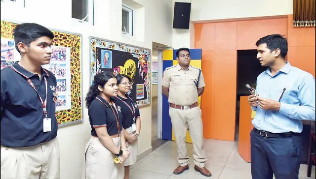 ଚିନ୍ତା ବଢ଼ାଇଲାଣି ସାଇବର ଅପରାଧ: ସ୍କୁଲ ପିଲା ହେବେ ‘ସାଇବର ମିତ୍ର’