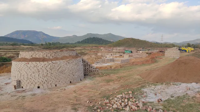 ବେଆଇନ ଇଟାଭାଟିକୁ ସୁରକ୍ଷା ଦେଉଛି କିଏ ?