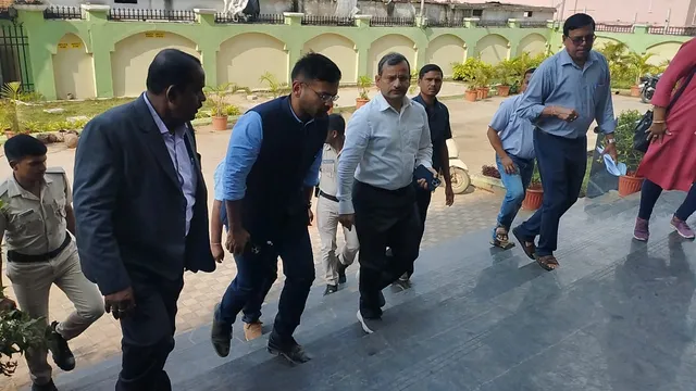 ମୁଖ୍ୟ ଶାସନ ସଚିବଙ୍କ ପୁରୀ ଜିଲ୍ଲା ଗସ୍ତ: ବିଭିନ୍ନ ପ୍ରକଳ୍ପର ନିର୍ମାଣ କାର୍ଯ୍ୟ ତ୍ୱରାନ୍ବିତ କରିବାକୁ ନିର୍ଦ୍ଦେଶ