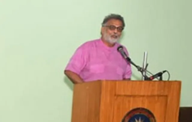 ଦେଶ କେନ୍ଦ୍ରୀୟ ଶାସନ ଆଡ଼କୁ ଗତି କରୁଛି : ତୁଷାର ଗାନ୍ଧୀ