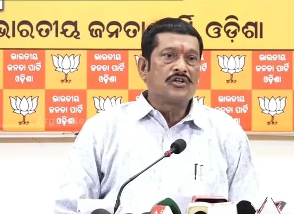 ପଦ୍ମପୁରବାସୀଙ୍କୁ ମୁଖ୍ୟମନ୍ତ୍ରୀ ଧୋକା ଦେଇଛନ୍ତି: ପ୍ରଦୀପ ପୁରୋହିତ