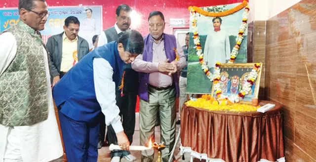 ‘ମୁରଲୀ ବାବୁ ଥିଲେ ଜଣେ ନିଆରା ଆଦର୍ଶ ମଣିଷ’