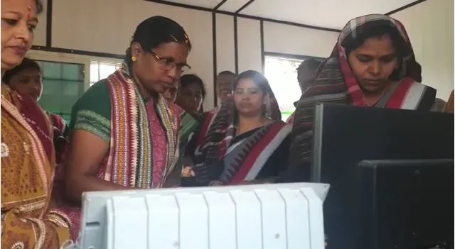 ବିନିକାରେ ଧାନମଣ୍ଡି ଆରମ୍ଭ; ଚାଷୀ ବିକିଲେ ଧାନ, ପ୍ରଥମ ଦିନରେ କିଣାଗଲା ୩୨୭ କୁଇଣ୍ଟାଲ