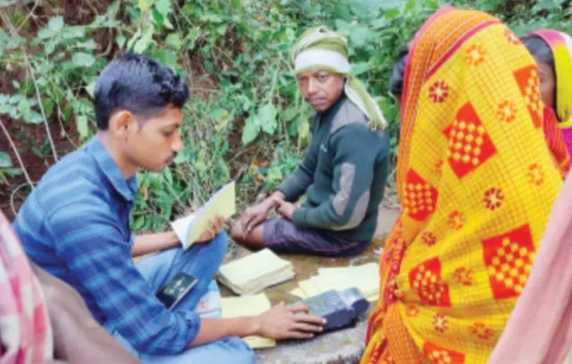 ଅପହଞ୍ଚ ଅଞ୍ଚଳ ଦେବଭୂଇଁ: ୧୫ କିମି ଚାଲିଚାଲି ଗଲେ ହିନ୍ଦୋଳ ଘାଟିରେ ମିଳୁଛି ନେଟ୍‌ୱାର୍କ