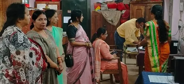 ସ୍କୁଲ ଓ ସରୋଜିନୀ ଭବନ ଅଂଚଳରୁ ମଦ ଦୋକାନ ଉଚ୍ଛେଦ ଦାବି