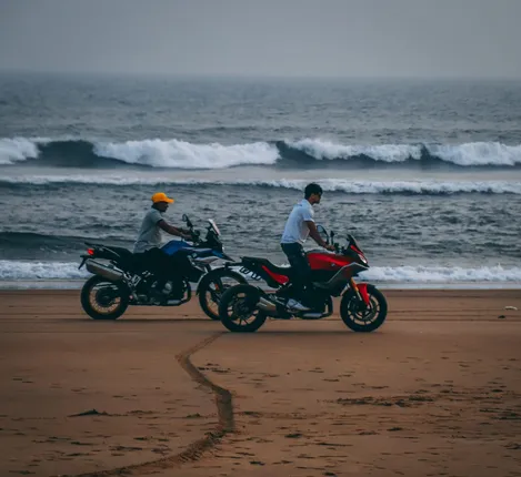 ବିଚ୍‌ ବାଇକ୍‌ ଫେଷ୍ଟ୍‌ : କୋଣାର୍କ ବେଳାଭୂମିରେ ରୋମାଞ୍ଚକର ଅନୁଭୂତି ସାଉଁଟିଲେ ବାଇକର୍