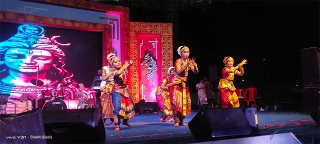 ଉତ୍ସବ ପ୍ରଧାନପାଟର ଦ୍ବିତୀୟ ସନ୍ଧ୍ୟା