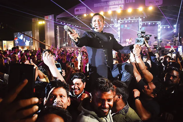 ସରିଲା ଭୁବନେଶ୍ବର ଲାଇଭ୍: ମତୁଆଲା କଲେ ସୁଖୱିନ୍ଦର