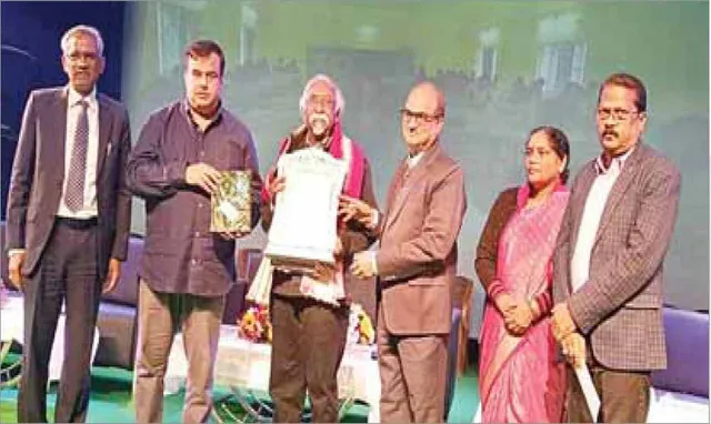 ସମ୍ବଲପୁର ବିଶ୍ୱବିଦ୍ୟାଳୟ ପ୍ରତିଷ୍ଠା ଦିବସ; ଗଙ୍ଗାଧର ଓଡ଼ିଆ ସାହିତ୍ୟର ଗତିପଥ ଗଢ଼ିଥିଲେ : ଶଙ୍କର ପିଲାଇ