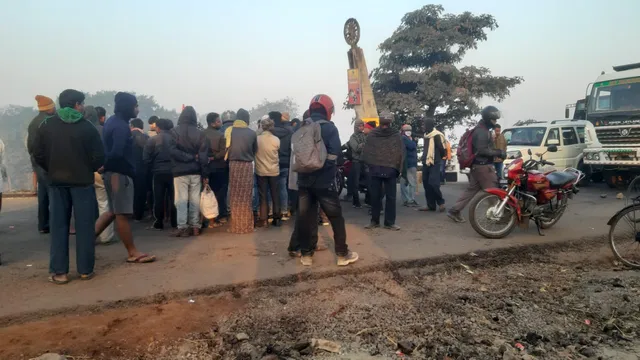 ବ୍ରାହ୍ମଣୀ ସେତୁ ଉପରେ ଦୁର୍ଘଟଣାରେ ଯୁବକଙ୍କ ମୃତ୍ୟୁ, ହମ୍ପସ ନିର୍ମାଣ ଦାବିରେ ରାସ୍ତାରୋକ