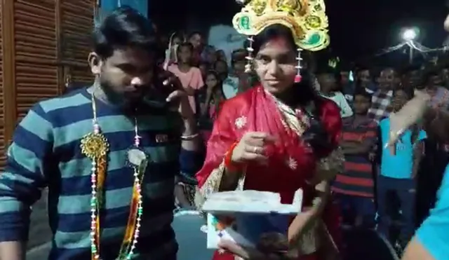 ବିବାହର ସପ୍ତାହେ ନ ବିତୁଣୁ ସ୍ତ୍ରୀଙ୍କୁ ଛାଡ଼ି ସ୍ବାମୀ ଫେରାର, ପତିଙ୍କ ଘର ଆଗରେ ଧାରଣା ଦେଲେ ପତ୍ନୀ