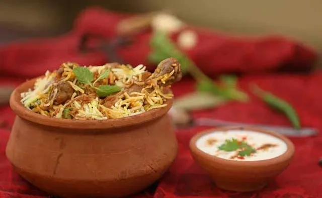 ଅନ୍‌ଲାଇନ୍‌ରେ ମଗାଇଥିବା ବିରିୟାନୀ ଖାଇ ୨୦ ବର୍ଷୀୟ ଯୁବତୀ ମୃତ; ତଦନ୍ତ ପାଇଁ ଆଦେଶ ଦେଲେ ମନ୍ତ୍ରୀ