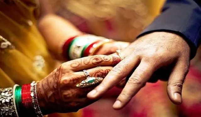 କୁଣିଆ ଭଳି ନିର୍ବନ୍ଧକୁ ଆସିଲେ, ଅଳଙ୍କାର ଭର୍ତ୍ତି ବ୍ୟାଗ ନେଇ ଚମ୍ପଟ ମାରିଲେ