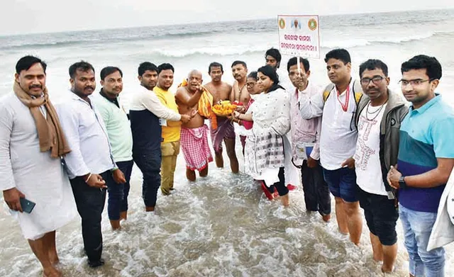 ଏସ୍ଏନ୍ ସୁବାରାଓଙ୍କ ଅସ୍ଥି କଳସ ଯାତ୍ରା ଓ ବିସର୍ଜନ