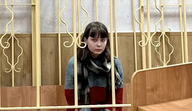 ସାମାଜିକ ଗଣମାଧ୍ୟମରେ ୟୁକ୍ରେନ୍‌ ଯୁଦ୍ଧକୁ ସମାଲୋଚନା କରି ଗୃହବନ୍ଦୀ ହେଲେ ରୁଷୀୟ ତରୁଣୀ