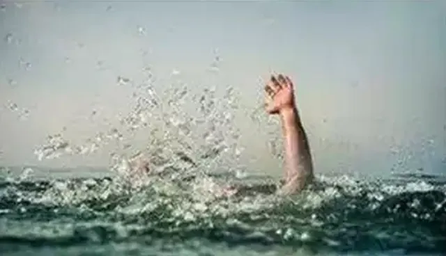 ପୋଖରୀରେ ବୁଡ଼ି ଯୁବକ ମୃତ