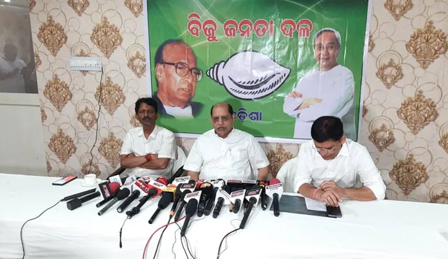 ରେଳ ଲାଇନ୍‌ ପ୍ରସଂଗରେ ଗର୍ଜିଲା ବିଜେଡି