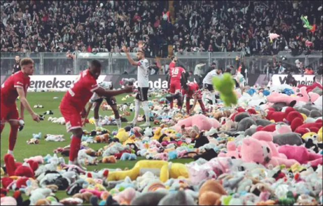 ଭୂକମ୍ପ ପୀଡ଼ିତ ଶିଶୁଙ୍କ ପାଇଁ ତୁର୍କୀ ସୁପରଲିଗ୍‌ରେ କଣ୍ଢେଇ ବର୍ଷା