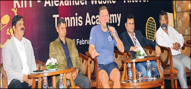 କିଟ୍‌-ଆଲେକ୍‌ଜାଣ୍ଡର ୱାସ୍‌କେ-ଅଲ୍‌ଟେଭୋଲ୍‌ ଟେନିସ୍‌ ଏକାଡେମୀ ଉଦ୍‌ଘାଟିତ