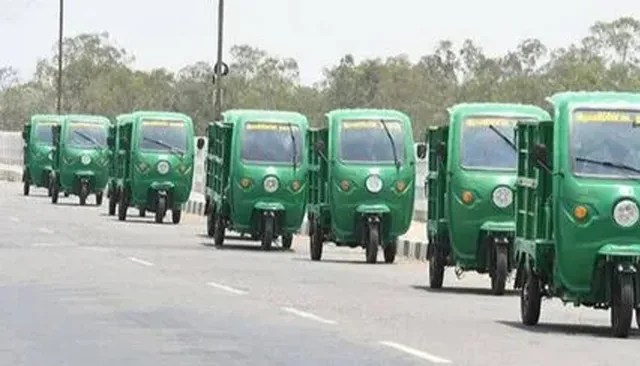 ଭଦ୍ରକ ପୌରପାଳିକାରେ ଅଚଳ ହେଲାଣି ବେଟେରୀ ଚାଳିତ ଅଟୋ 