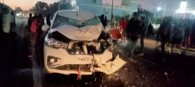 ୩ ଦୁର୍ଘଟଣାରେ ୫ ମୃତ: କାର୍ ଧକ୍କାରେ ମା’-ପୁଅ, କାର୍‌-ବାଇକ୍‌ ମୁହାଁମୁହିଁରେ ୨ ଯୁବକ ମୃତ