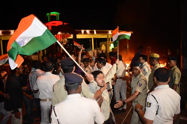 ବାଣୀବିହାରରେ ଆଲୋଚନାଚକ୍ର ବେଳେ ଉତ୍ତେଜନା ଘଟଣା: ଆନ୍ଦୋଳନକୁ ଓହ୍ଲାଇଲା ଏବିଭିପି