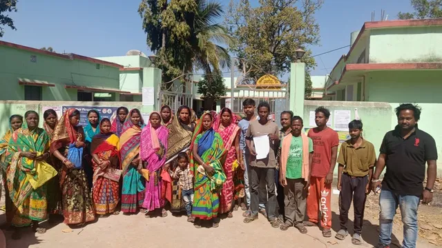 ସ୍ଥାୟୀ ଜମି ପଟ୍ଟା ଓ ଆବାସ ଯୋଜନା ପ୍ରଦାନ ଦାବି