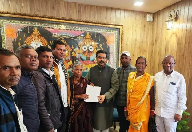 ଝୋଡ଼ିଆଙ୍କୁ ଆଦିବାସୀ ମାନ୍ୟତା ମିଳୁନି: ଦିଲ୍ଲୀରେ କେନ୍ଦ୍ରମନ୍ତ୍ରୀଙ୍କୁ ଭେଟିଲେ ୭ ଜଣିଆ ଟିମ୍‌