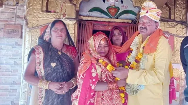 ୨୪ ବର୍ଷୀୟା ଯୁବତୀଙ୍କୁ ବିବାହ କଲେ ୬ ପିଲାଙ୍କ ବାପା; ୬୫ ବର୍ଷ ବୟସରେ ହେଲା ଦ୍ବିତୀୟ ବାହାଘର