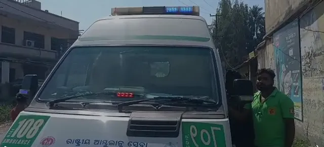 ବଲାଙ୍ଗୀର-ବରଗଡ଼ ଜାତୀୟ ରାଜପଥରେ ଖରାପ ହେଲା ଆମ୍ବୁଲାନ୍ସ, ରୋଗୀ ହେଲେ ହଟହଟା