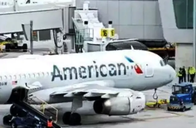 କ୍ୟାବିନ୍‌ରେ ହ୍ୟାଣ୍ଡ୍‌ବ୍ୟାଗ୍‌ ନ ରଖିପାରିବାରୁ କର୍କଟ ରୋଗାକ୍ରାନ୍ତ ମହିଳାଙ୍କୁ ବିମାନରୁ ଓହ୍ଲାଇ ଦେଲା ଆମେରିକୀୟ ଏୟାର୍‌ଲାଇନ୍‌