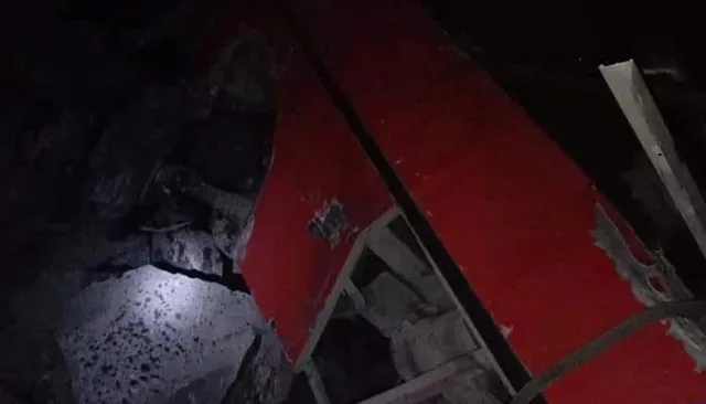 ପାକିସ୍ତାନର ଖୈବର୍‌-ପଖ୍‌ତୁନ୍‌ଖ୍ବାରେ ସଡ଼କ ଦୁର୍ଘଟଣା: ଗଭୀର ଖାଇରେ ବସ୍‌ ଓ କାର୍‌ ପଡ଼ି ୩୦ ମୃତ, ୧୫ ଆହତ