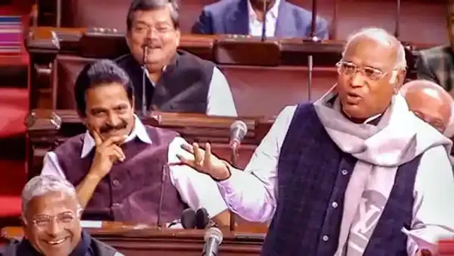 ଖଡ଼ଗେଙ୍କ ‌‘ମୌଉନୀ ବାବା’ ଓ ‘ଆଦାନି’ ମନ୍ତବ୍ୟ ପାଇଁ ସଂସଦରେ ହଟ୍ଟଗୋଳ