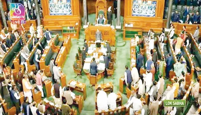 ଆଦାନି ଝଡ଼ ଥମୁନି, ସଂସଦରେ ପ୍ରବଳ ହଟ୍ଟଗୋଳ