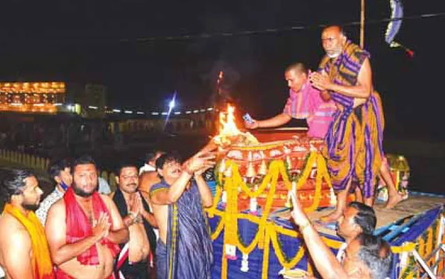 ଚଳଚଞ୍ଚଳ ପୁରୀର ପ୍ରସିଦ୍ଧ ଶ୍ରୀଲୋକନାଥ ମନ୍ଦିର: ପଙ୍କୋଦ୍ଧାର ଏକାଦଶୀରେ ଆରମ୍ଭ ହେଲା ଜାଗର ଯାତ୍ରା