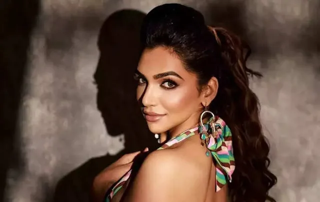 ଆୟକର ଅଧିକାରୀରୁ ଅଭିନେତ୍ରୀ ହୋଇଥିଲେ କ୍ରିତି, ଏବେ ଲାଗିଲା ମନି ଲଣ୍ଡରିଂର ଆରୋପ