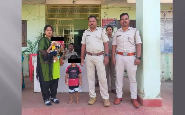 ଚୋରି କରିଛନ୍ତି ନା କିଣିଛନ୍ତି? ଆଶାକର୍ମୀଙ୍କ ନିକଟରୁ ୨ ଶିଶୁ ପୁତ୍ର ଉଦ୍ଧାର