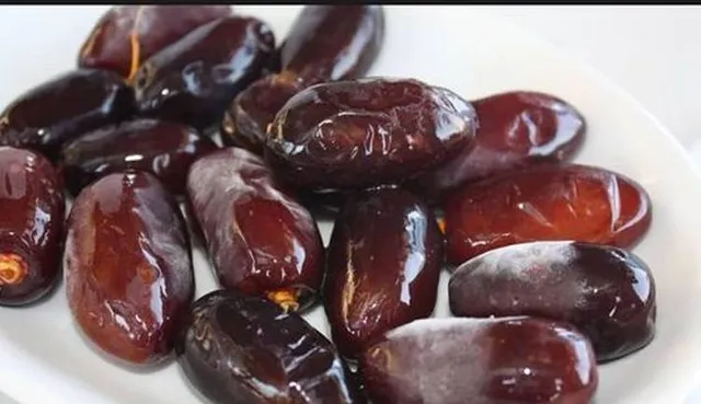 ଖୋଲା ଝରକା: ଖଜୁରି