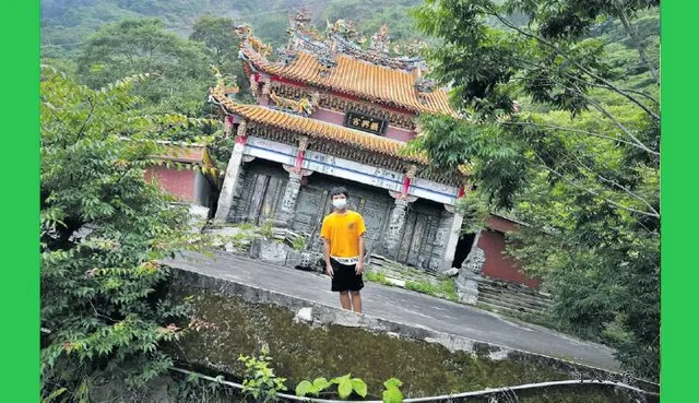 ‘ଲିନିଂ ଟାୱାର’ ଭଳି ଢ଼ଳି ରହିଛି ତାଇୱାନର ଏହି ମନ୍ଦିର